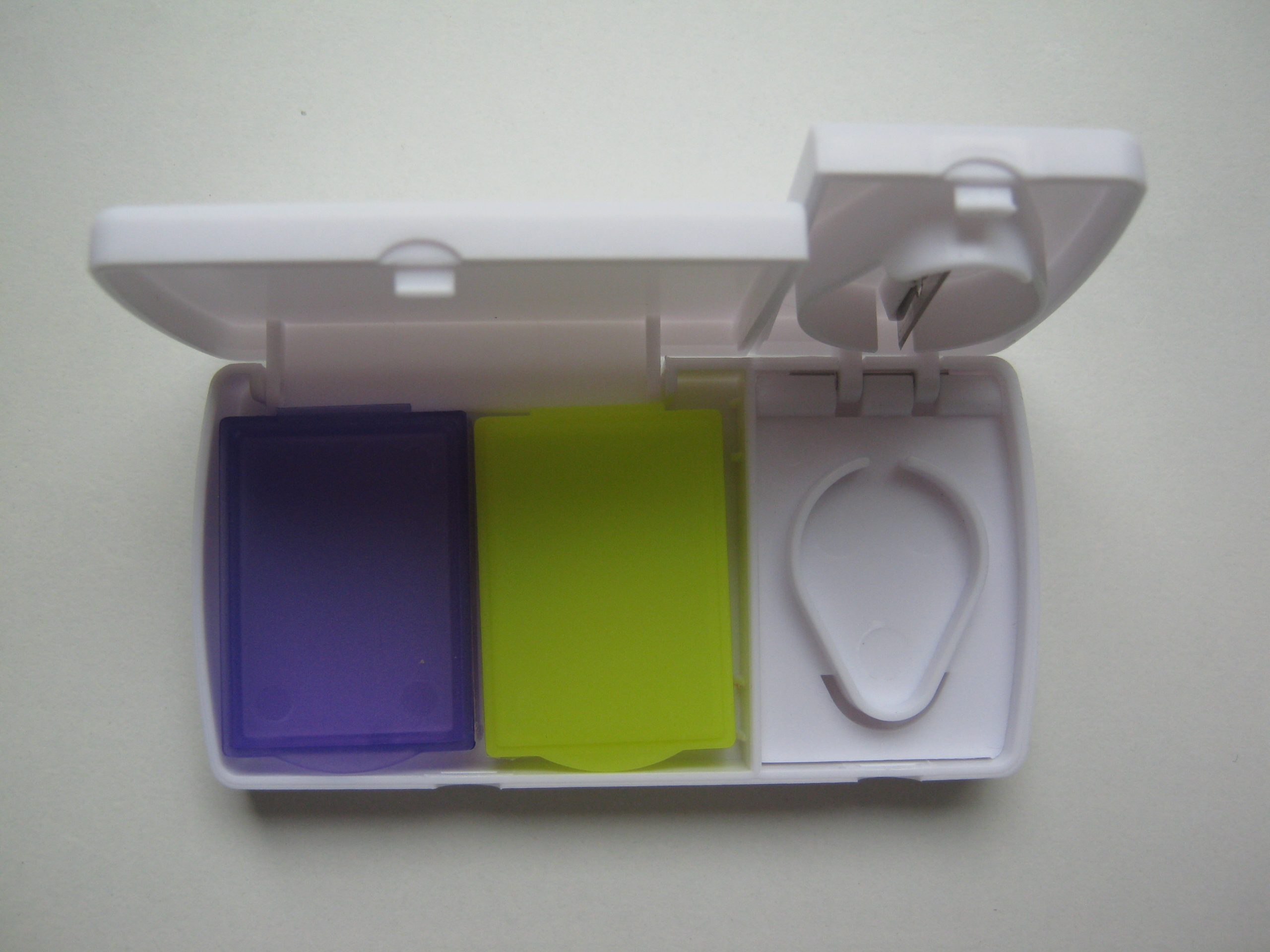 Gyógyszer vágó és tároló - Image 3